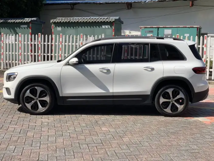 Mercedes-Benz GLB 2022 Model GLB 220 Fashion Model