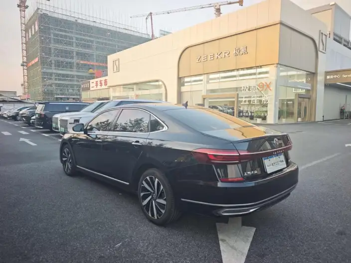 Volkswagen Passat 2022 Model 330TSI Deluxe Edition – фото 5