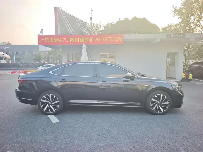 Volkswagen Passat 2022 Model 330TSI Deluxe Edition – фото 8