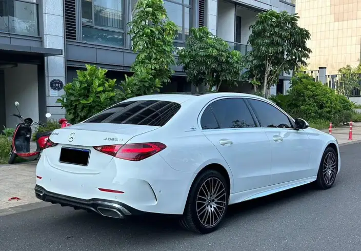 Mercedes-Benz C-Class 2022 Model C 260 L Sports Edition – фото 6