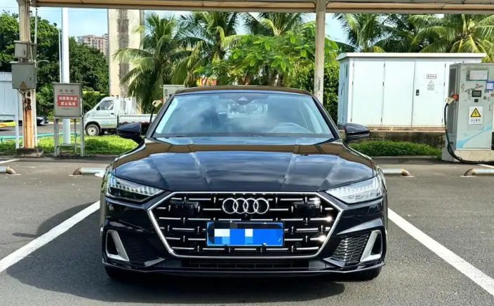 Audi A7 L 2024 Model 45 TFSI Luxury Model