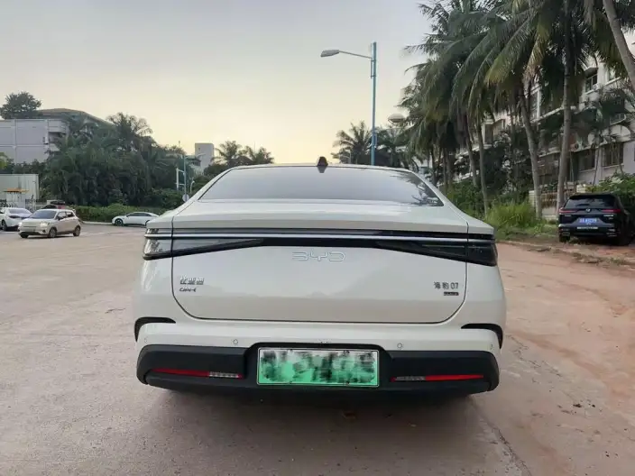 BYD Seal 07DM 2026 Model DM-i 230KM Flagship Model