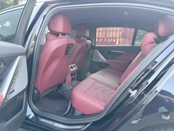 BMW 5 Series 2025 Model Facelift 530Li Leading Model M Sports Set – фото 9