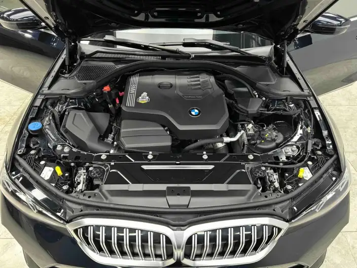 BMW 3 Series 2023 Model 320Li M Sports Set – фото 7
