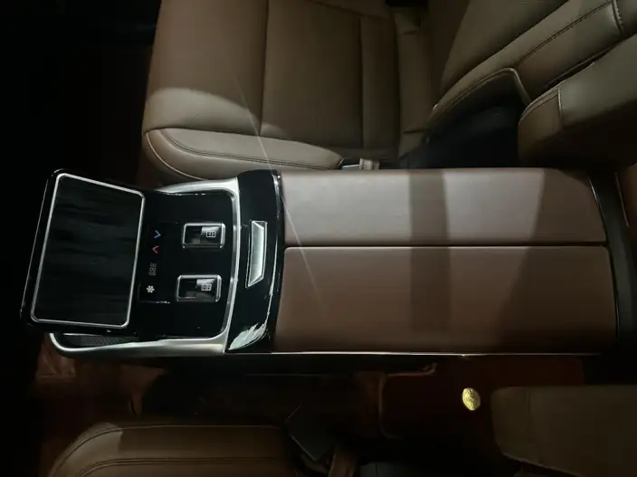 Aviator 2021 Model 3.0T V6 4WD Zunya Edition – фото 6