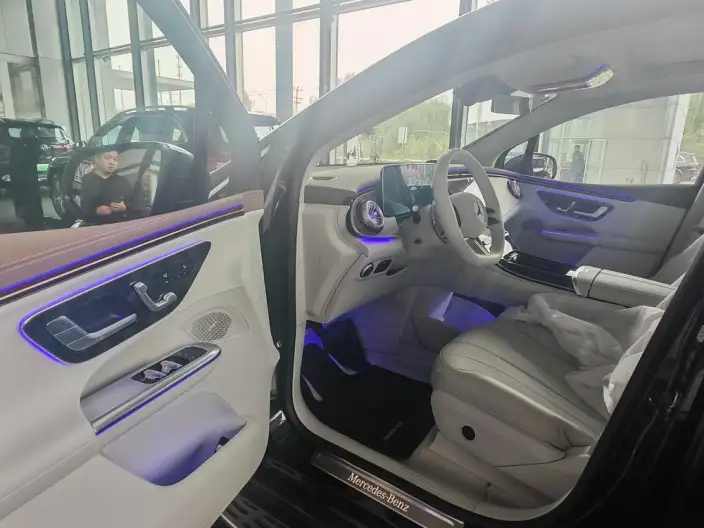 Mercedes-Benz EQE SUV 2026 Model EQE SUV 500 4MATIC Pioneer Edition – фото 8