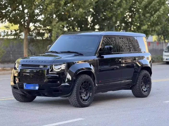 Land Rover Defender 2023 Model 110 5.0T V8