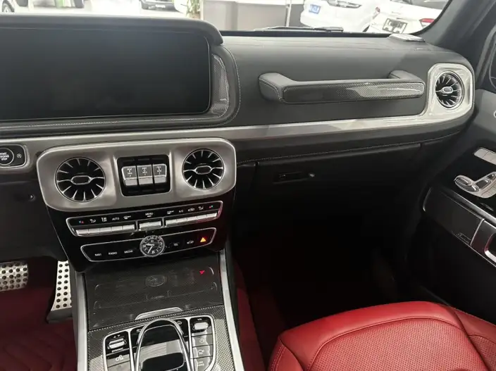 Mercedes-Benz G-Class 2024 Model 4.0T Automatic 4WD 5 seat Parallel Imported – фото 8