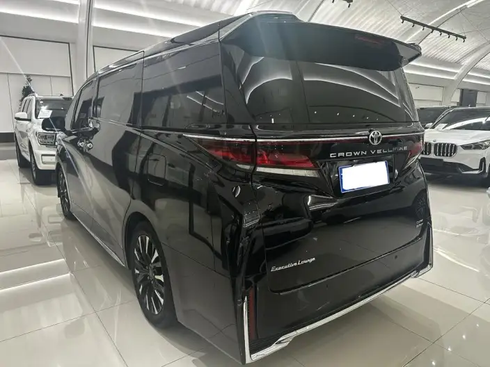 Vellfire 2024 Model 2.5T Automatic 4WD 7 seat Parallel Imported