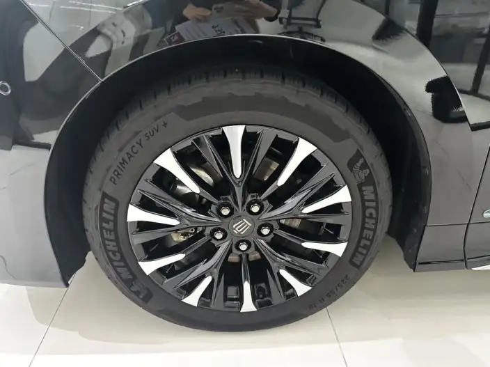 Vellfire 2024 Model 2.5T Automatic 4WD 7 seat Parallel Imported – фото 8