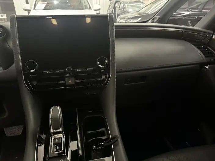 Vellfire 2024 Model 2.5T Automatic 4WD 7 seat Parallel Imported – фото 9