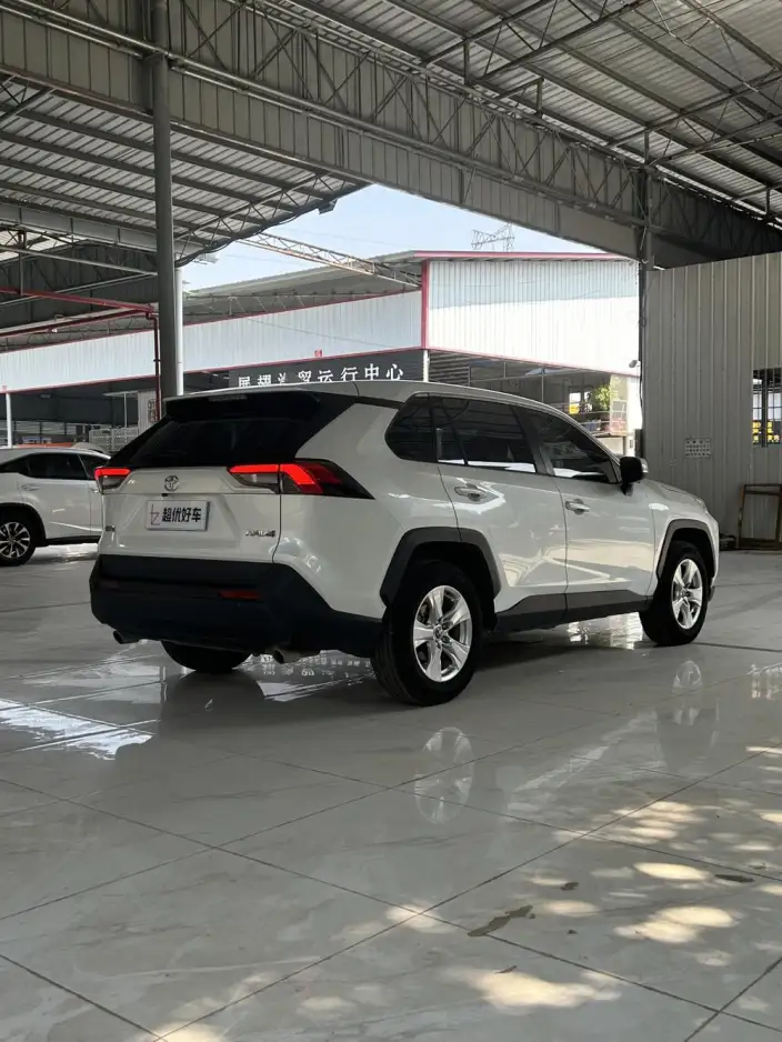 Toyota RAV4 2024 Model 2.0L CVT 2WD Urban Edition – фото 6