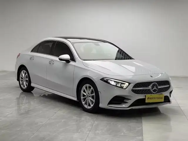 Mercedes-Benz A-class 2022 Model Facelift A 200 L Sports sedan Fashion Edition – фото 3