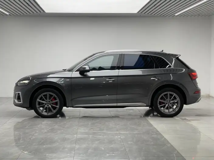 Audi Q5L 2022 Model Facelift 40T Luxury Dynamic Model – фото 4