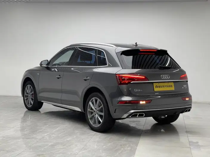 Audi Q5L 2022 Model Facelift 40T Luxury Dynamic Model – фото 5