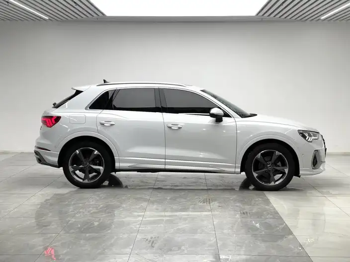 AUDI Q3 2023 Model 35 TFSI Fashion Dynamic Model – фото 8
