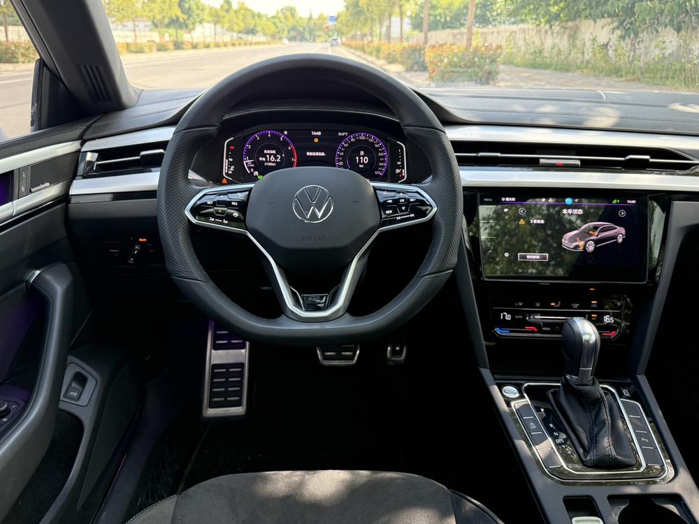 Volkswagen CC 2024 330TSI Dazzling Edition – фото 7