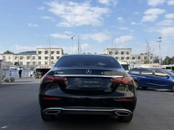 Mercedes-Benz E-Class 2022 Model E 300 L Luxury Model sedan – фото 6