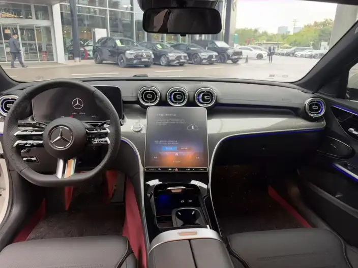 Mercedes-Benz C-Class 2025 Model C 260 L Sports Edition – фото 6