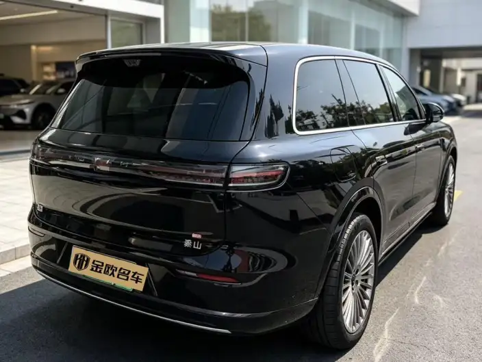 Voyah Taishan P HEV 2026 Model Ultra Edition