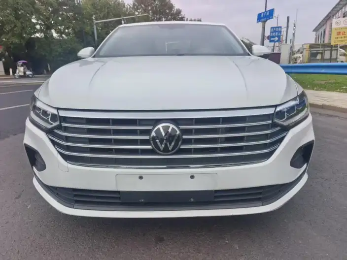 Volkswagen Lavida 2023 Model 1.5L Automatic Manyi Edition – фото 2
