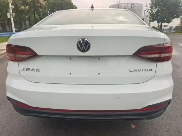 Volkswagen Lavida 2023 Model 1.5L Automatic Manyi Edition – фото 5