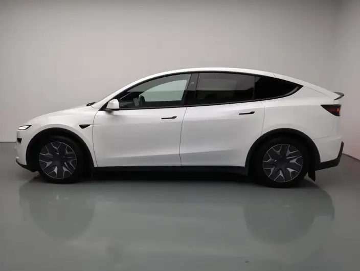 Model Y L 2026 Model Standard Edition – фото 4