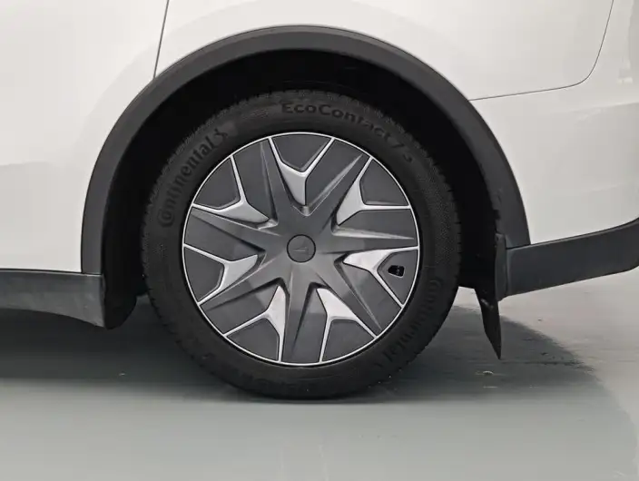 Model Y L 2026 Model Standard Edition – фото 9