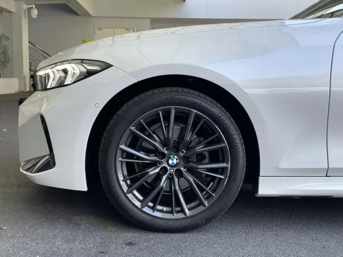 BMW 3 Series 2023 Model 325i M Sports Night Set – фото 6