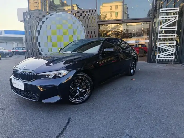 BMW 3 Series 2025 Model 330Li M Sports Night Set – фото 1