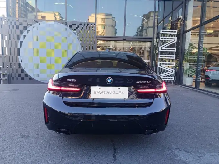 BMW 3 Series 2025 Model 330Li M Sports Night Set – фото 4