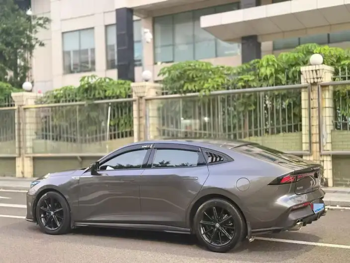 Changan UNI-V 2022 Model 1.5T Noble Model
