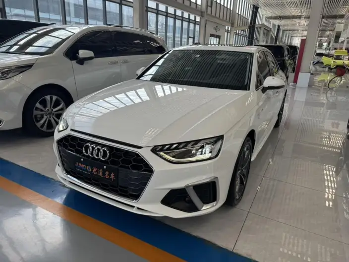 Audi A4 L 2022 Model 40 TFSI Fashion Dynamic Model – фото 1