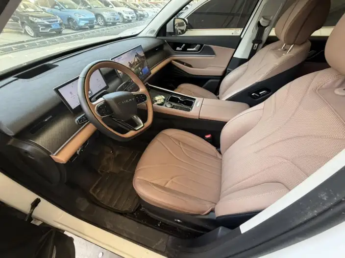 Chery Tiggo 8L 2024 Model 2.0T Automatic Premium Edition – фото 6