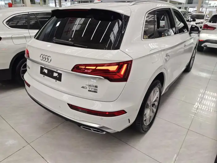 Audi Q5L 2022 Model Facelift 40T Luxury Dynamic Model – фото 4