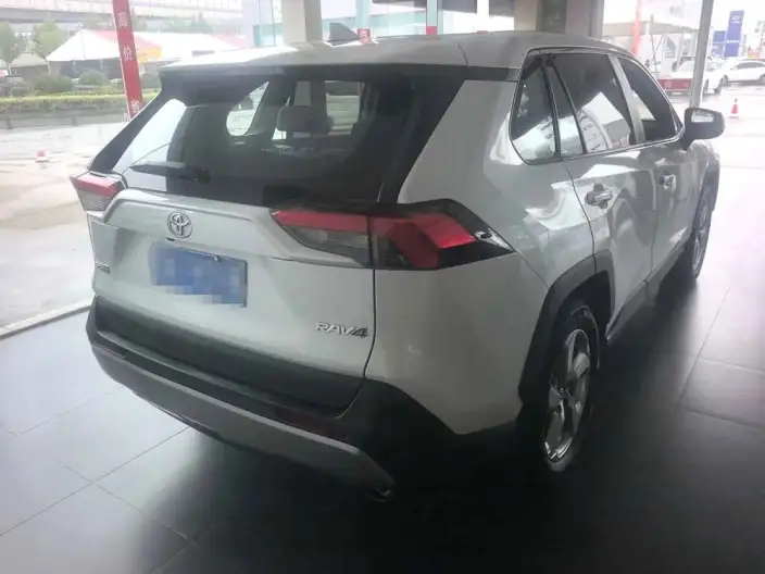 Toyota RAV4 2022 Model 2.0L CVT 2WD Fashion PLUS Edition – фото 2