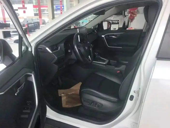 Toyota RAV4 2022 Model 2.0L CVT 2WD Fashion PLUS Edition – фото 7
