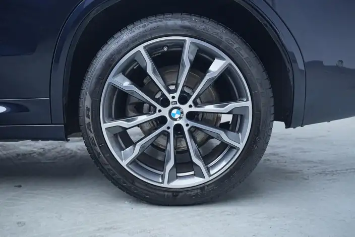 BMW X3 2023 Model xDrive30i Leading Model M Night Set – фото 9