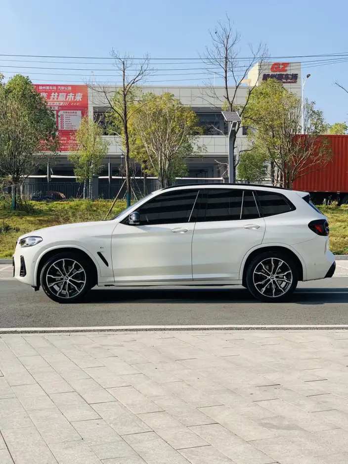 BMW X3 2023 Model xDrive30i Exclusive Model M Night Set – фото 4
