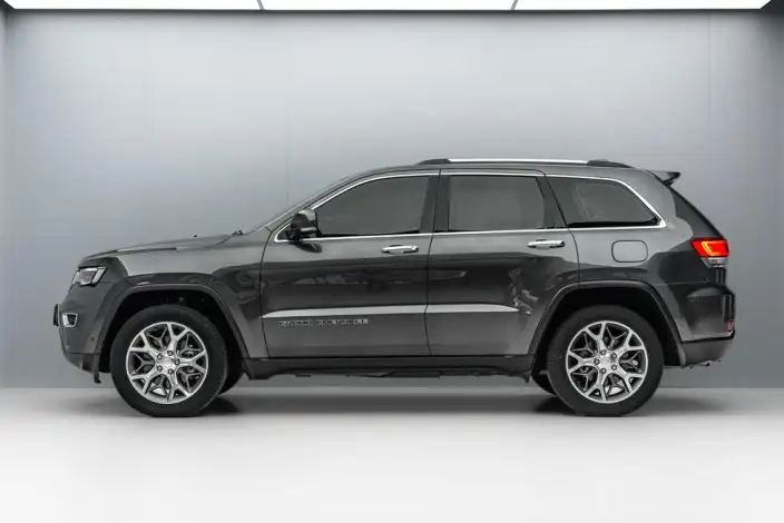 Jeep Grand Cherokee Imported 2021 Model 3.0L 80th Anniversary Memorial Edition – фото 4