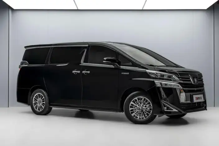 Vellfire 2021 Model Toyota Crown Hybrid 2.5L HV Premium Edition – фото 3