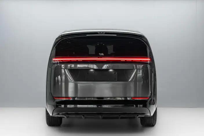 Li Auto MEGA 2025 Model Home Family Special Edition – фото 6