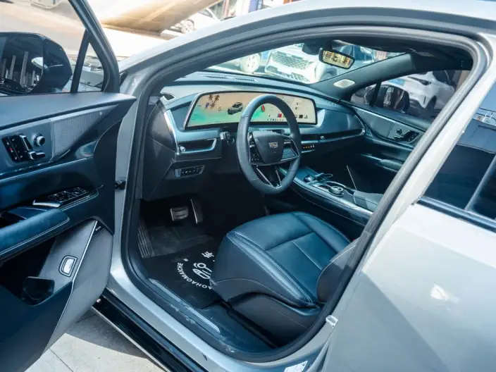 Cadillac XT5 2025 Model 28T 4WD Noble Model – фото 8