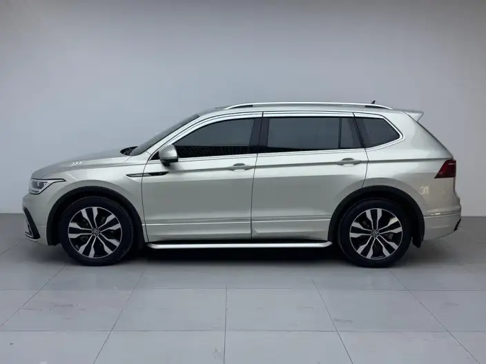 Volkswagen Tiguan L 2023 Model 330TSI 2WD R-Line Enjoy the version more – фото 4