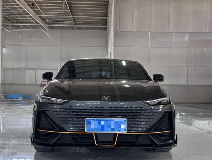 Changan UNI-V 2022 Model 1.5T Sports Edition