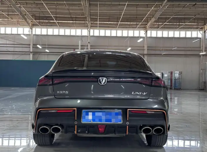 Changan UNI-V 2022 Model 1.5T Sports Edition – фото 5