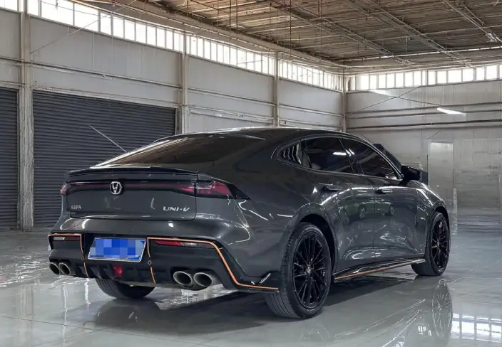 Changan UNI-V 2022 Model 1.5T Sports Edition – фото 6