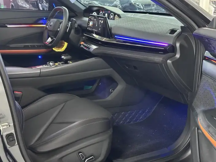 Changan UNI-V 2022 Model 1.5T Sports Edition – фото 9