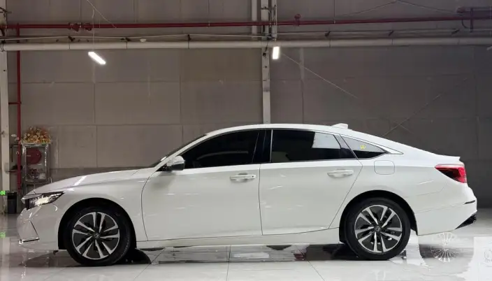 Honda INSPIRE 2022 Model Rui*Hybrid 2.0L Jingya Edition – фото 4