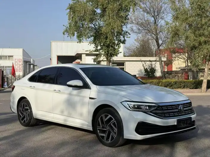 Volkswagen Sagitar 2024 Model 300TSI DSG Beyond Edition – фото 3